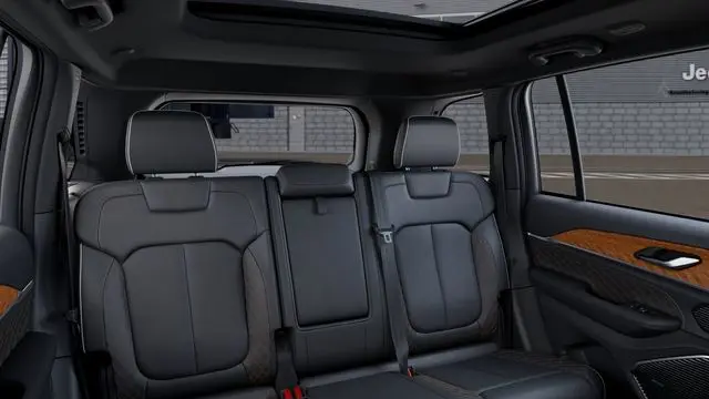 2026 Jeep Grand Cherokee Summit