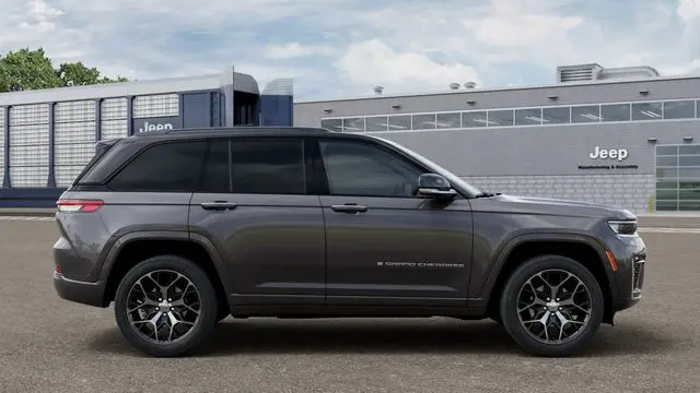 2026 Jeep Grand Cherokee Summit
