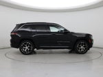 2022 Grand Cherokee Thumbnail 7