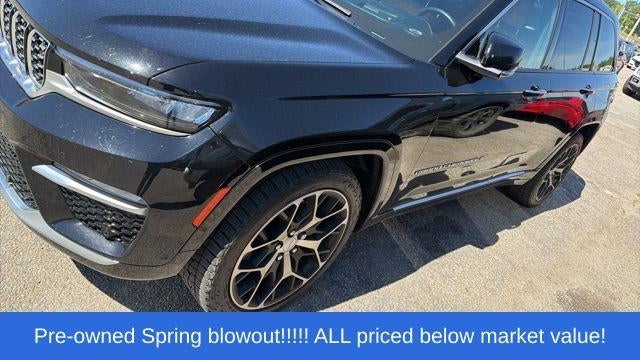 2022 Jeep Grand Cherokee Summit
