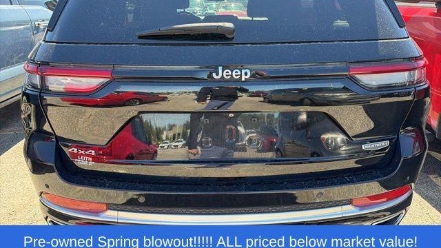 2022 Jeep Grand Cherokee Summit