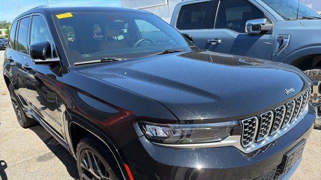2022 Jeep Grand Cherokee Summit