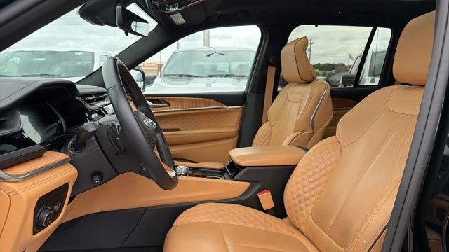 2022 Jeep Grand Cherokee Summit