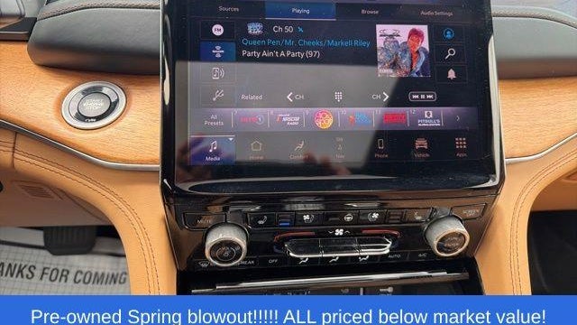 2022 Jeep Grand Cherokee Summit