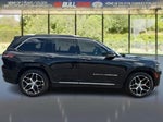 2022 Grand Cherokee Thumbnail 6