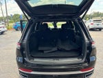 2022 Grand Cherokee Thumbnail 12