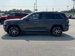 2022 Grand Cherokee Thumbnail 6