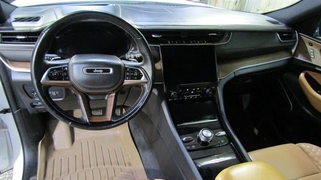 2022 Jeep Grand Cherokee Summit