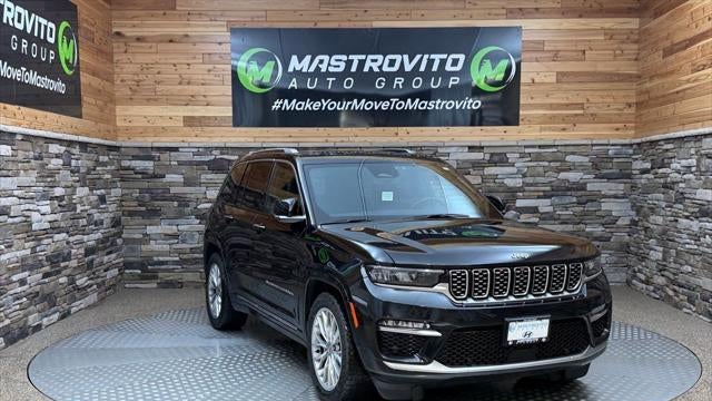 2022 Jeep Grand Cherokee Summit