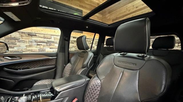 2022 Jeep Grand Cherokee Summit