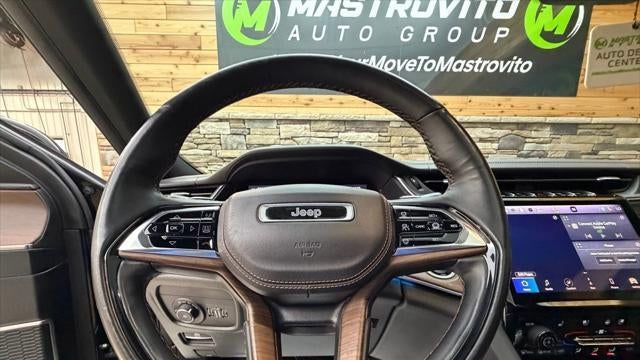 2022 Jeep Grand Cherokee Summit