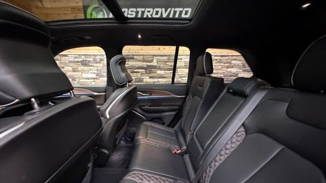 2022 Jeep Grand Cherokee Summit