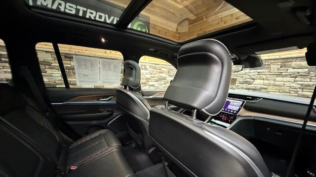 2022 Jeep Grand Cherokee Summit