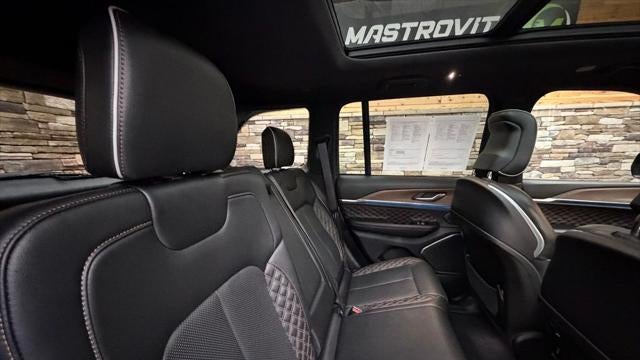 2022 Jeep Grand Cherokee Summit
