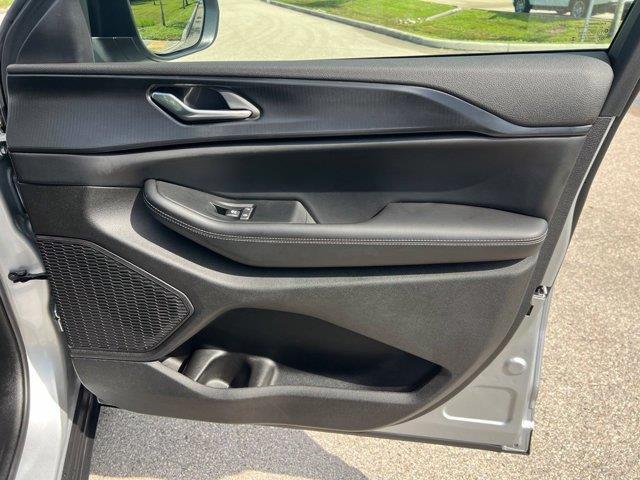 2026 Jeep Cherokee - $33,885