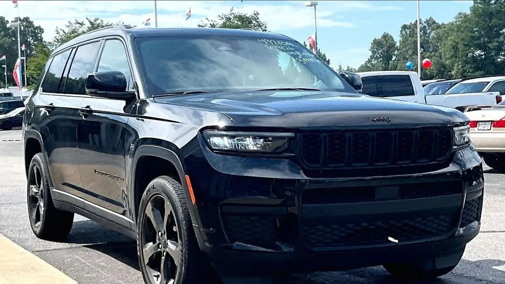 Preowned 2024 Jeep Grand Cherokee L Altitude for Sale