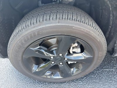 Photo of a 2025 Jeep Grand Cherokee L 4X2 Laredo 4DR SUV for sale