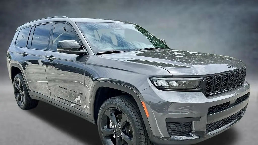 2025 Jeep Grand Cherokee L Laredo