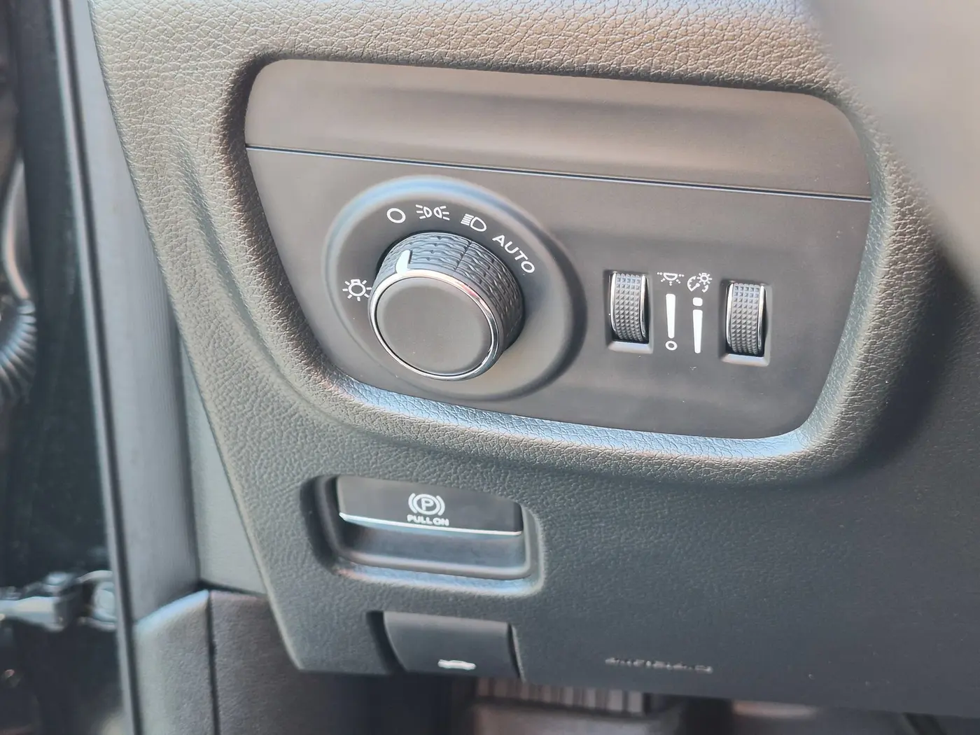 2025 Jeep Cherokee - $34,000