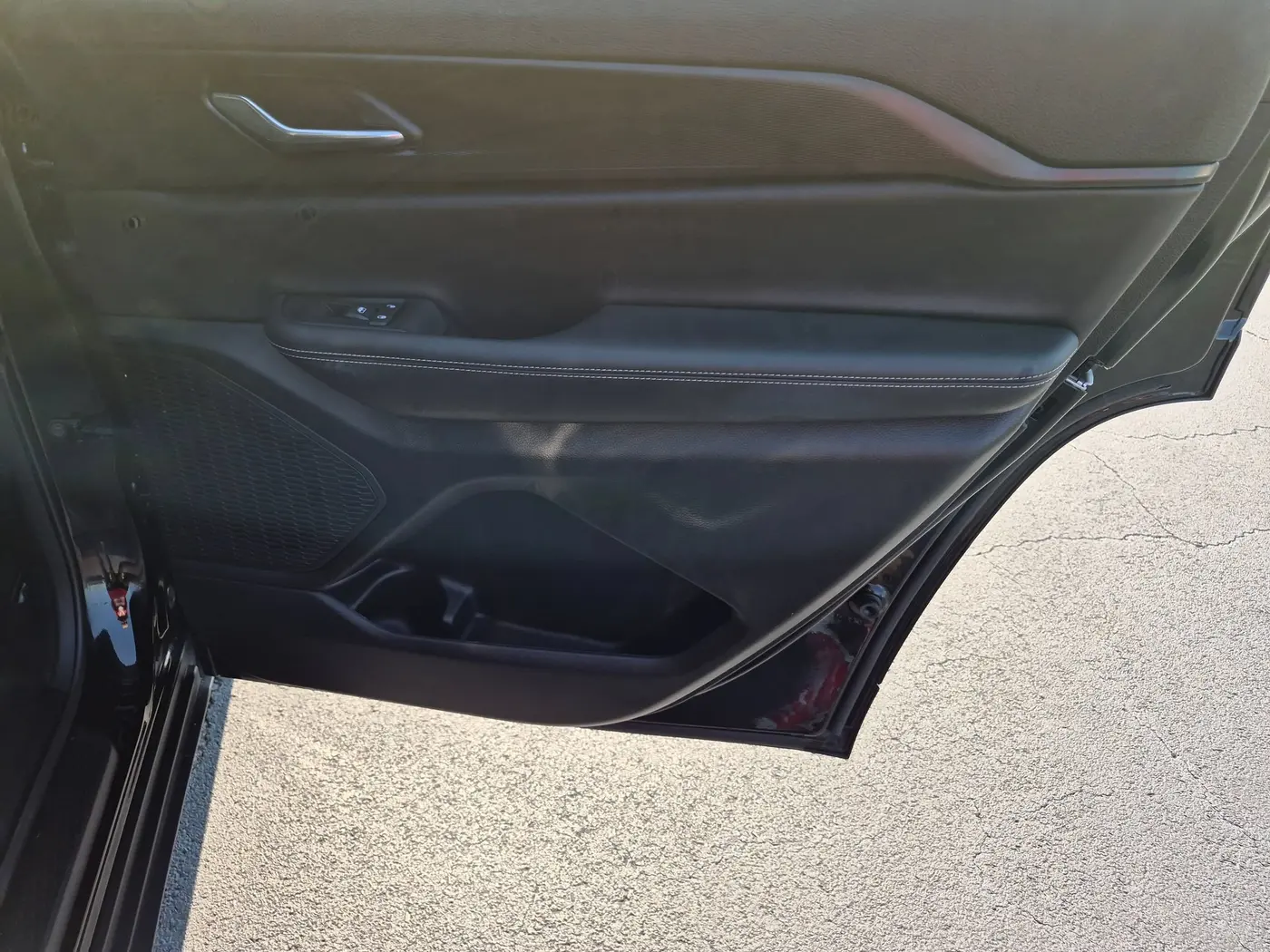 2025 Jeep Cherokee - $34,000