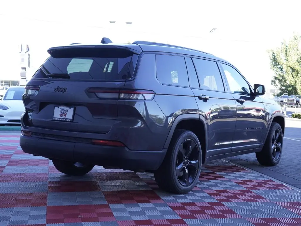 2021 Jeep Cherokee - $24,988