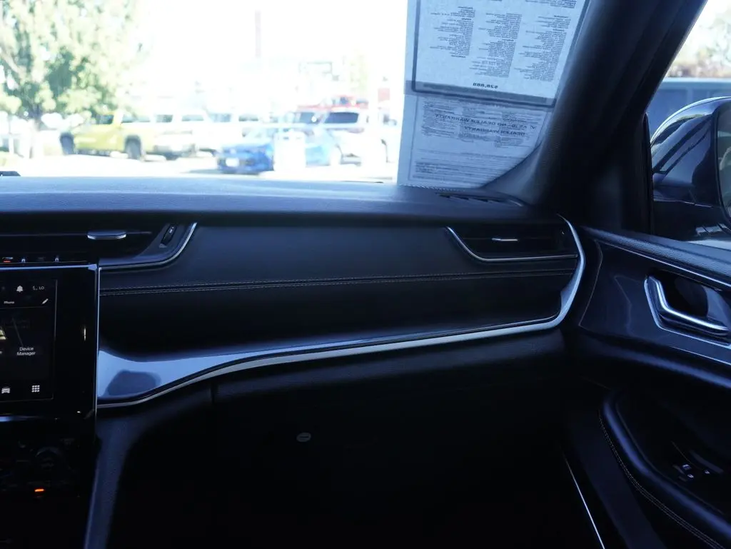 2021 Jeep Cherokee - $24,988