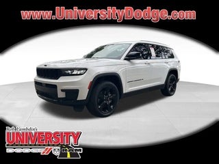 2023 Jeep Grand Cherokee L with Bright White Clearcoat Exterior