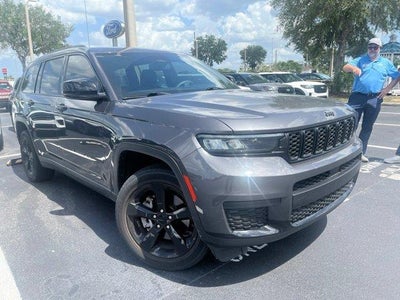 2023 Jeep Grand Cherokee L 4X2 Laredo 4DR SUV
