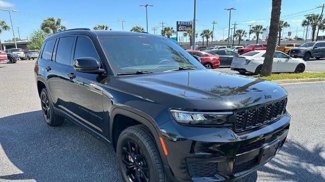 2025 Jeep Grand Cherokee L Laredo