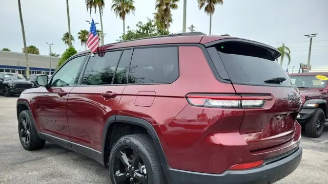 2023 Jeep Grand Cherokee L Laredo X