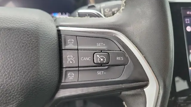 2023 Jeep Grand Cherokee L Laredo X