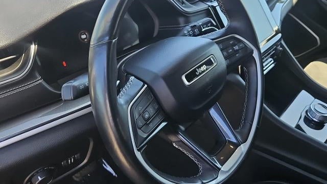 2021 Jeep Grand Cherokee L Laredo