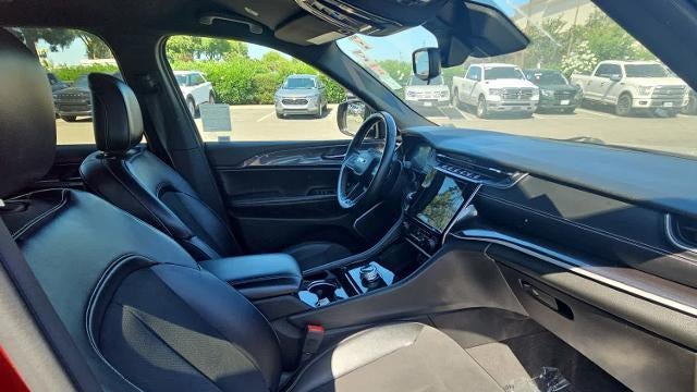 2021 Jeep Grand Cherokee L Laredo