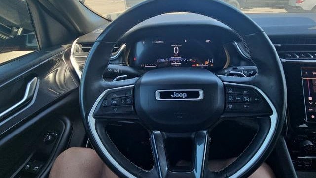 2021 Jeep Grand Cherokee L Laredo
