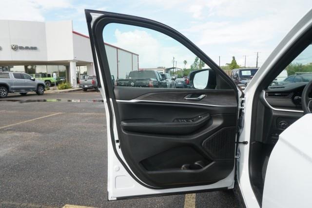 2026 Jeep Cherokee - $43,177