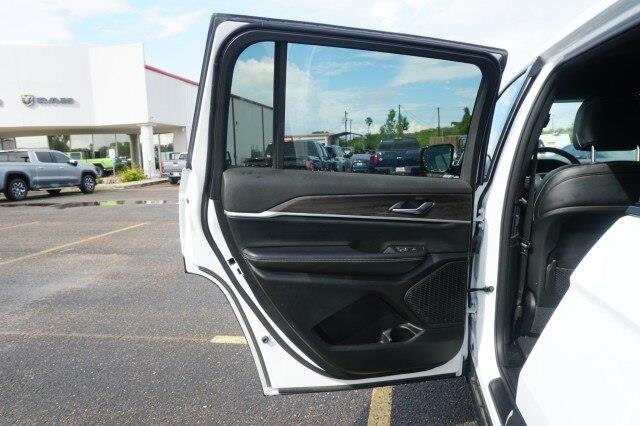 2026 Jeep Cherokee - $40,178