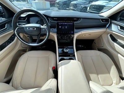 Photo of a 2022 Jeep Grand Cherokee L 4X2 Limited 4DR SUV for sale