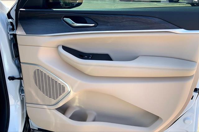 2026 Jeep Cherokee - $42,770