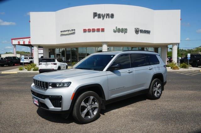 2026 Jeep Cherokee - $42,995
