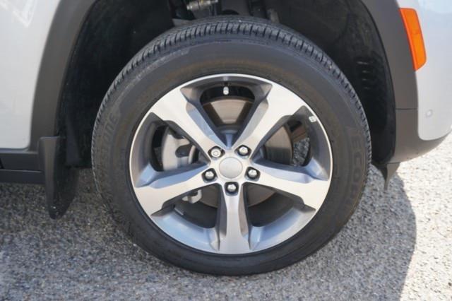 2026 Jeep Cherokee - $42,995
