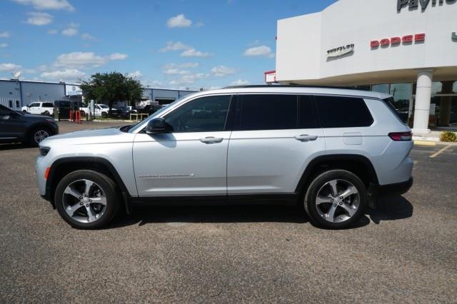 2026 Jeep Cherokee - $42,995