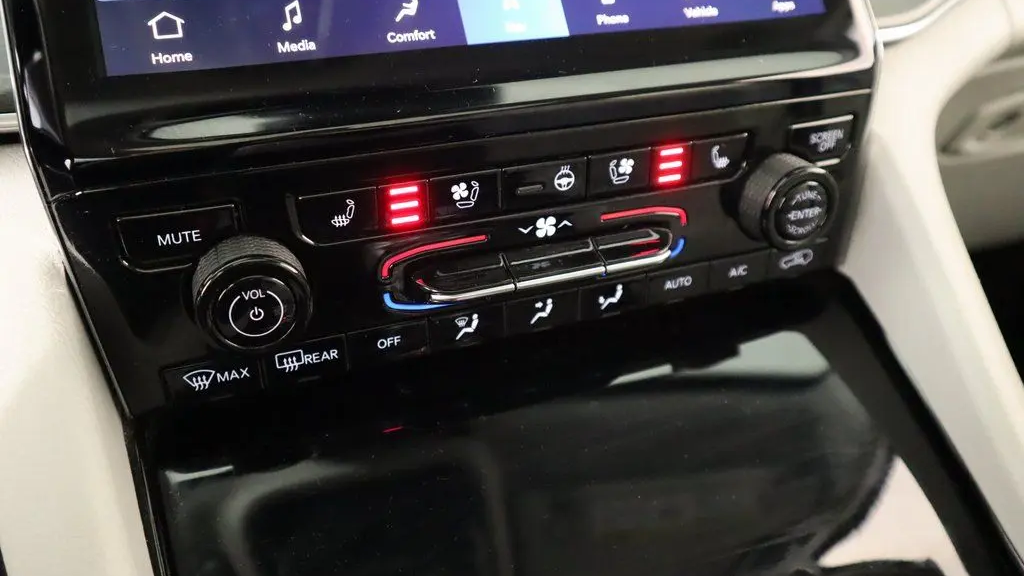2023 Jeep Grand Cherokee L Overland