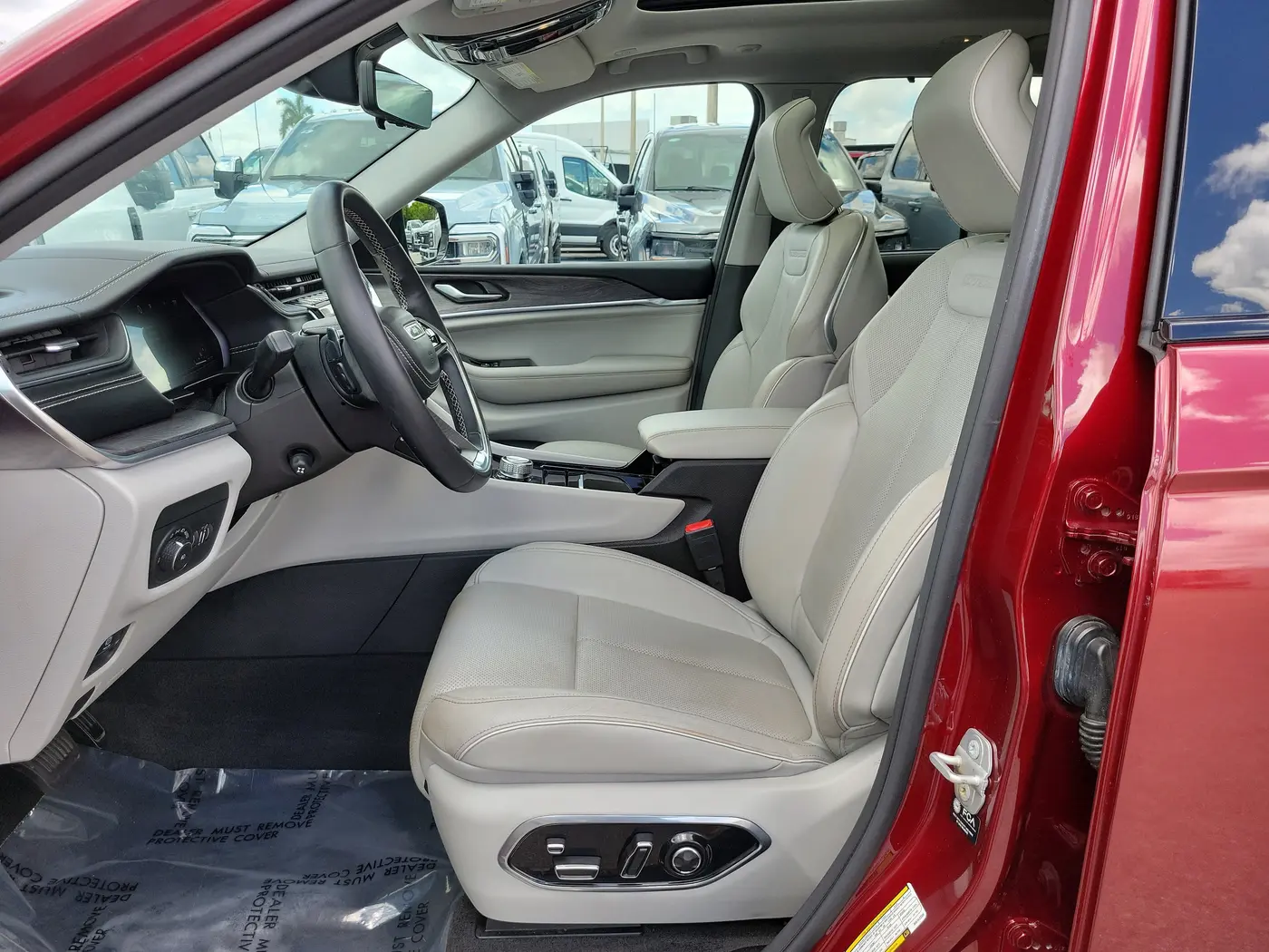 2021 Jeep Cherokee - $27,990