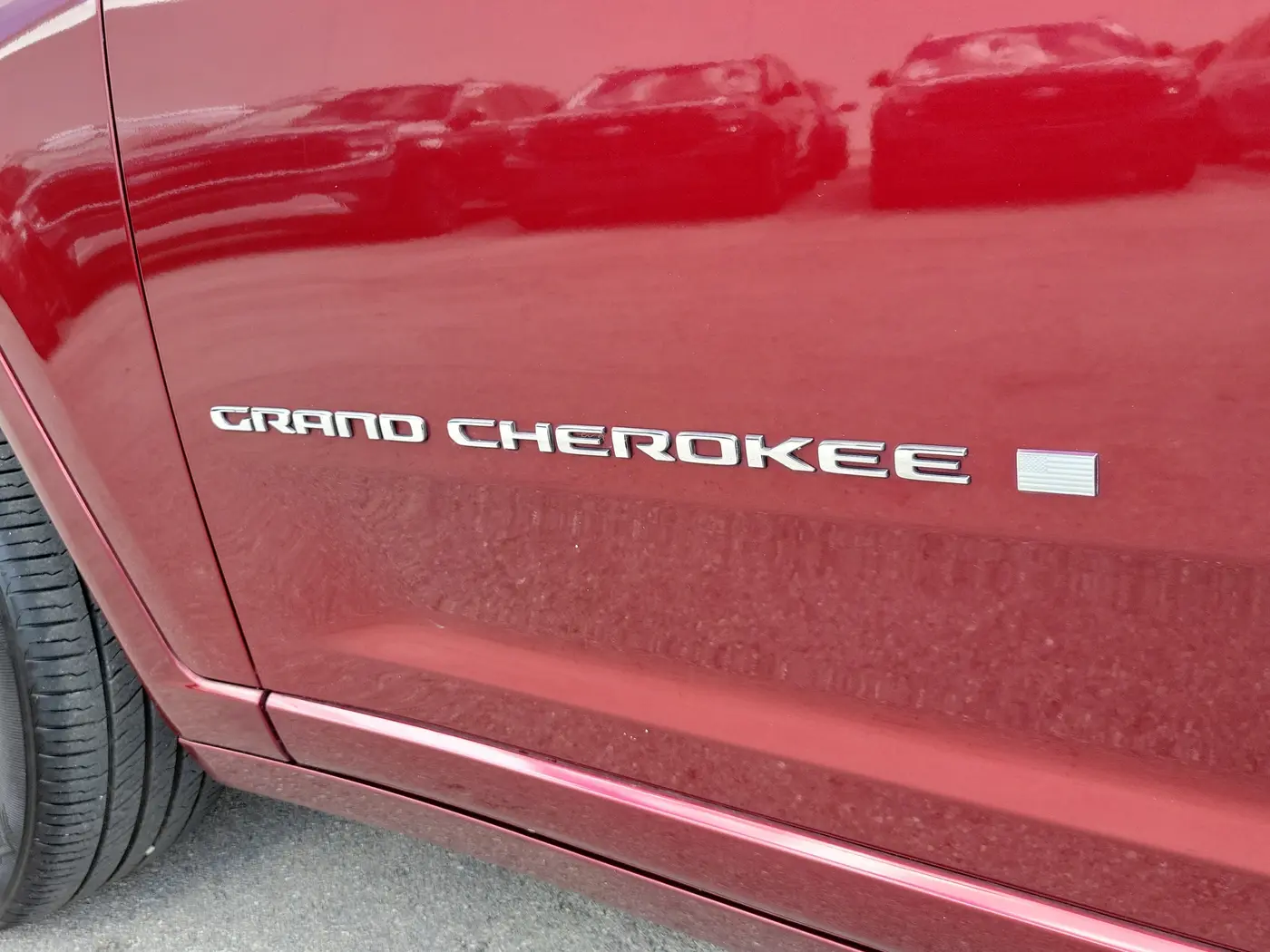 2021 Jeep Cherokee - $27,990