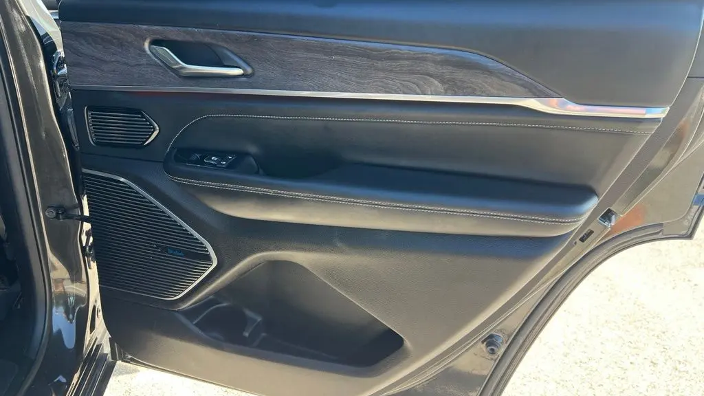 2022 Jeep Grand Cherokee L Overland