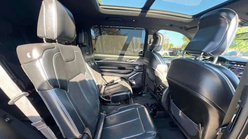 2022 Jeep Grand Cherokee L Overland
