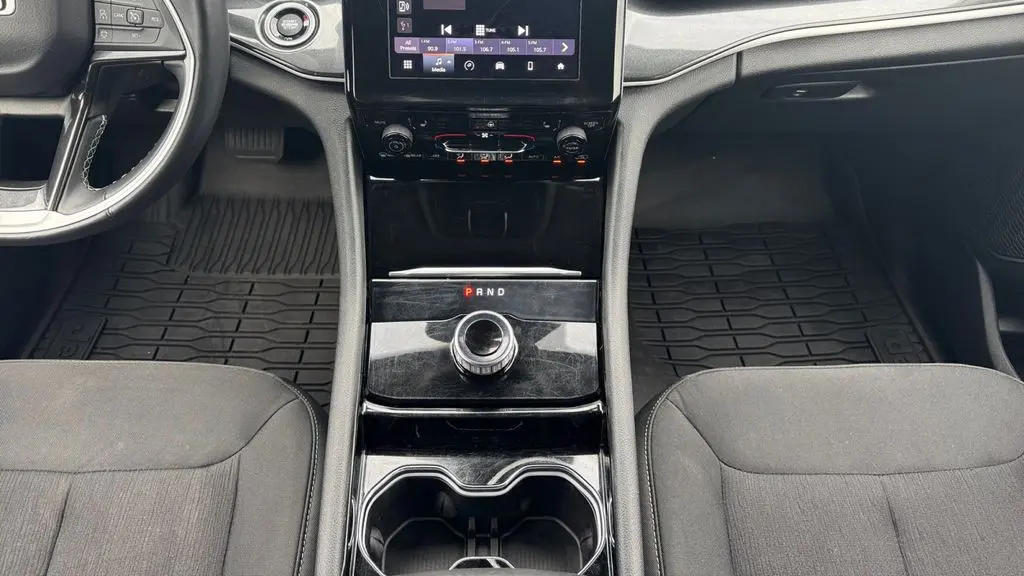 2021 Jeep Grand Cherokee L Laredo