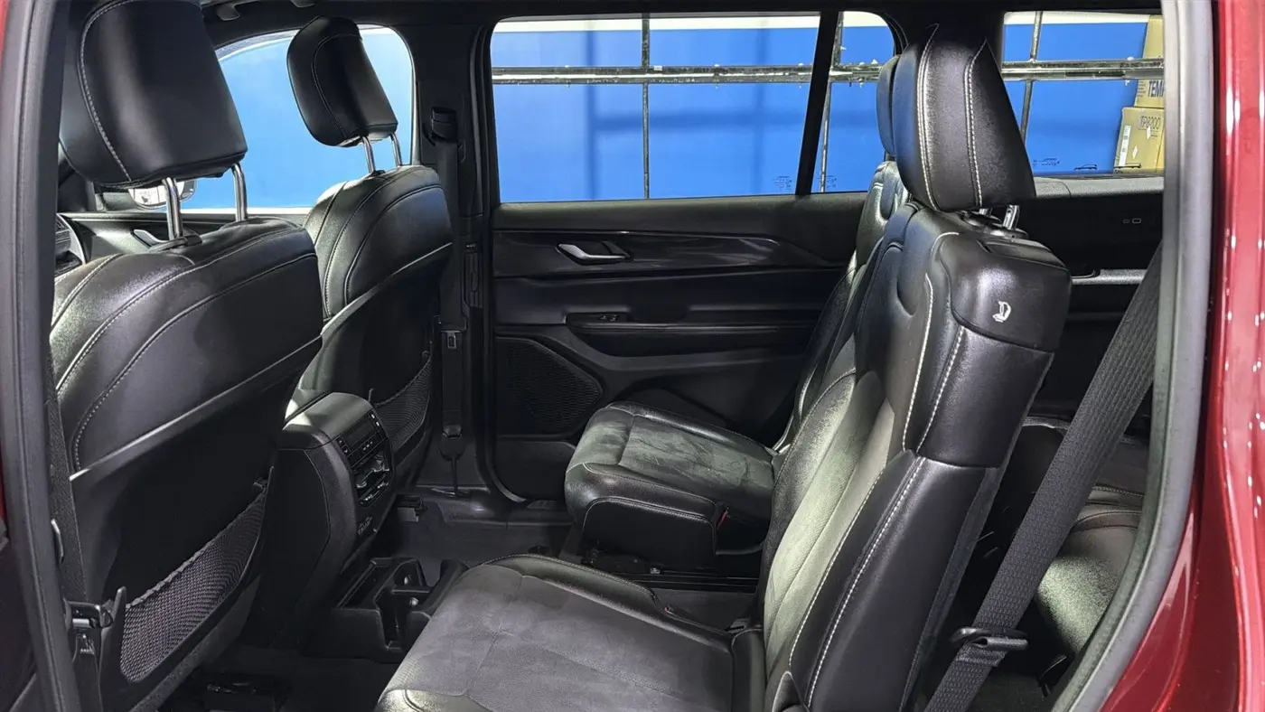 2023 Jeep Grand Cherokee L Laredo X