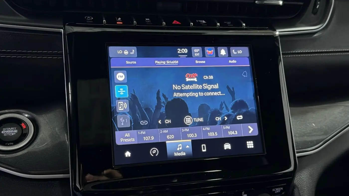 2023 Jeep Grand Cherokee L Laredo X