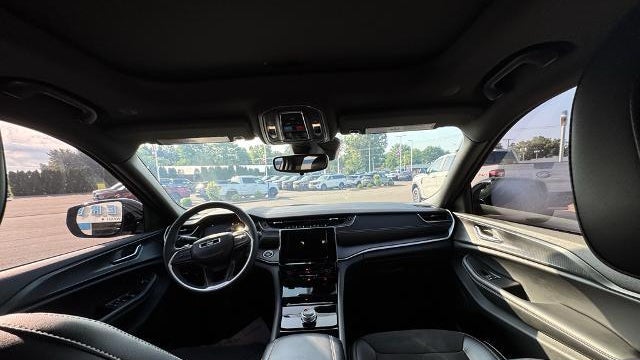 2023 Jeep Grand Cherokee L Laredo X